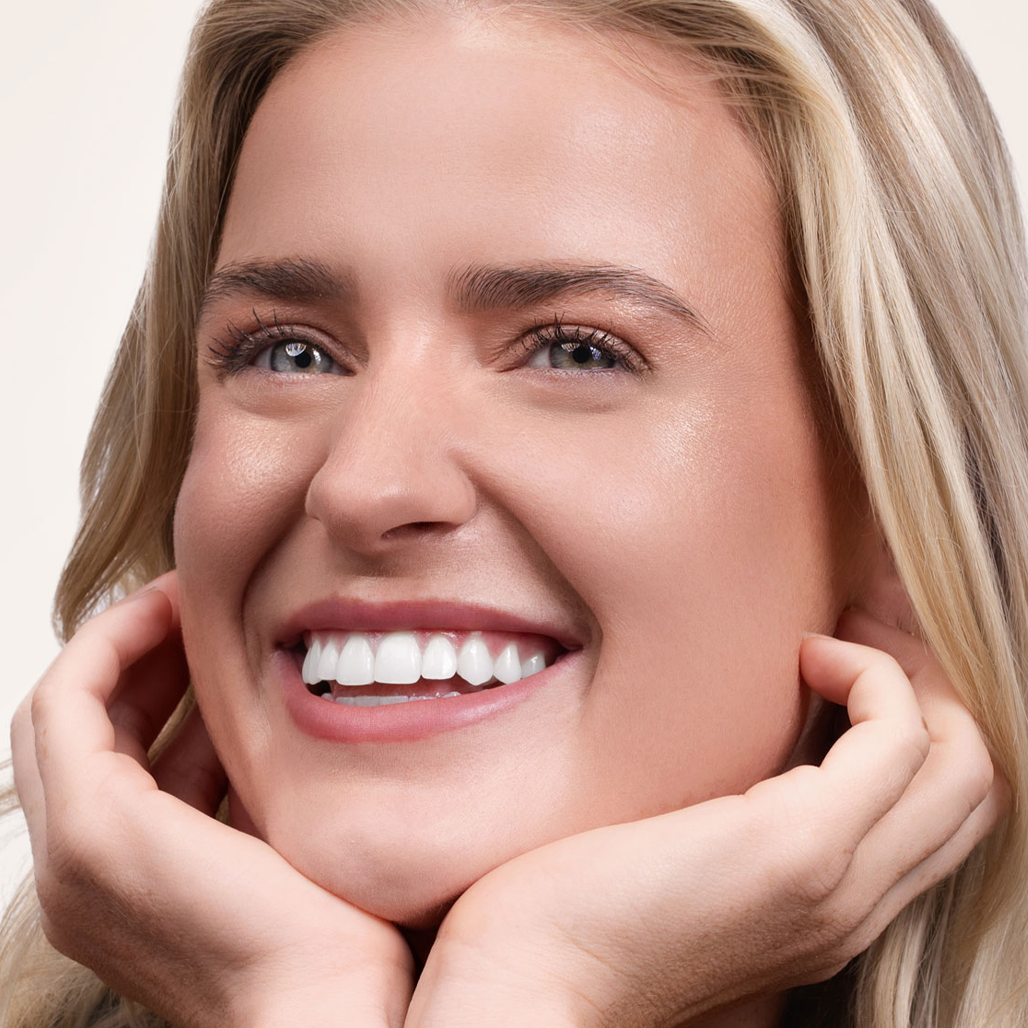 Glowify Bouncy Mousse Multi-Use Pigment - Sunkissed