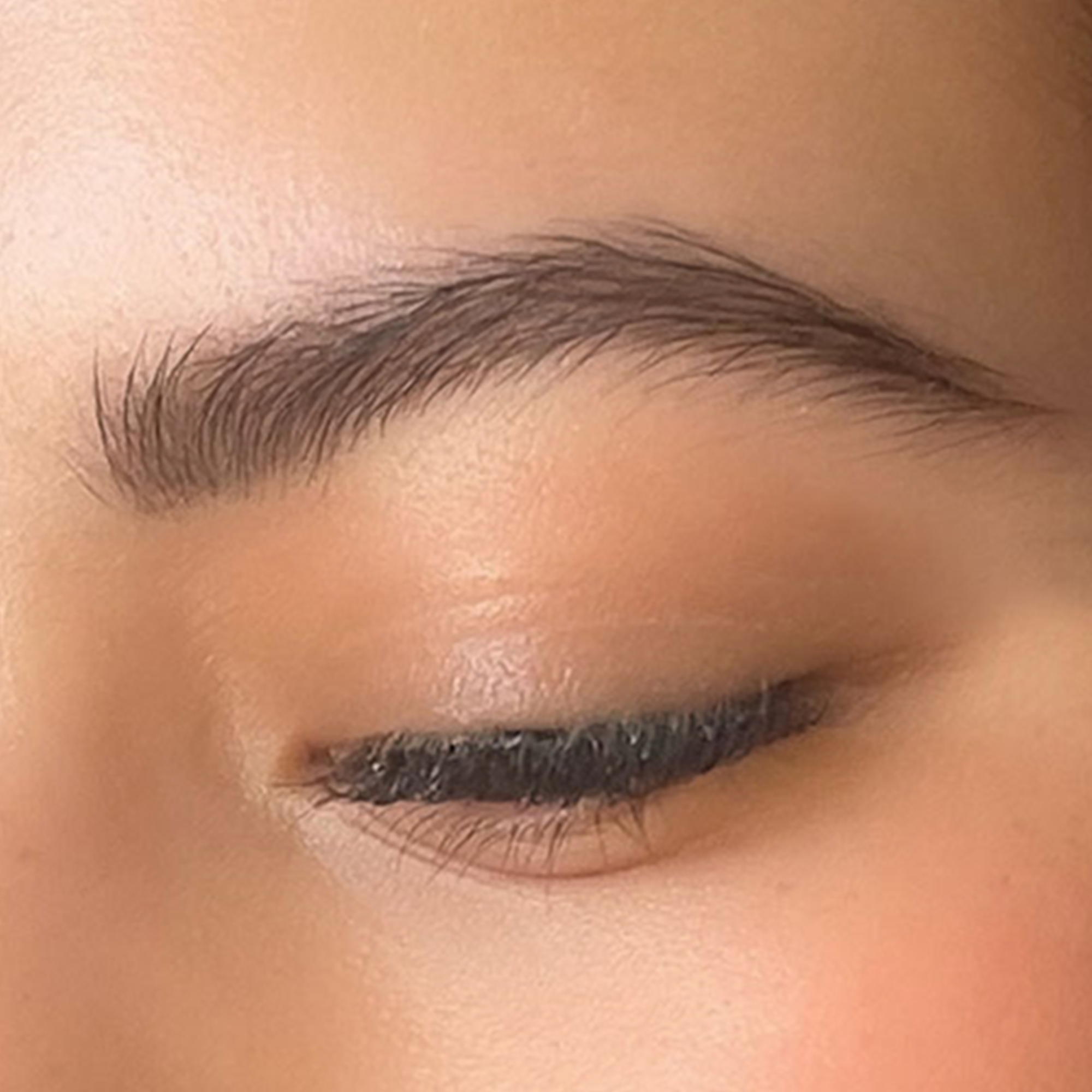 BrowSense® Long Lasting Brow Defining Pencil - Rich Brown