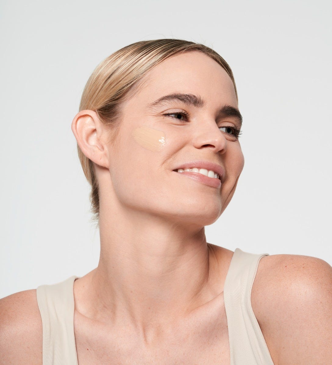 MakeSense® Color Correcting Tinted Moisturizer - Light