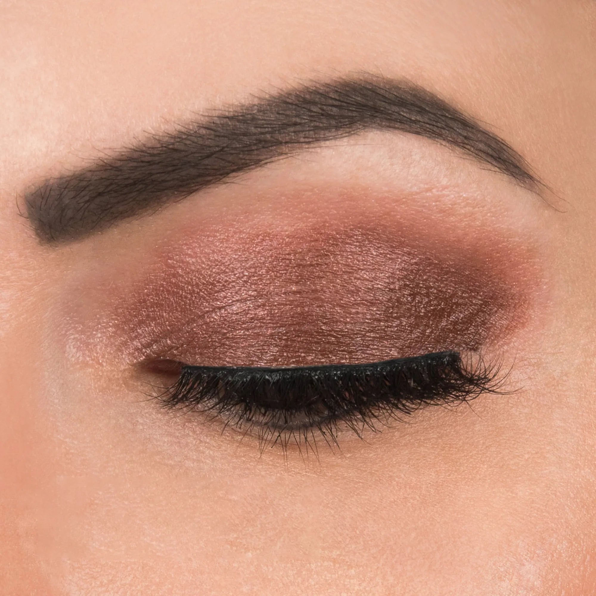 ShadowSense product shade Garnet skin tone light